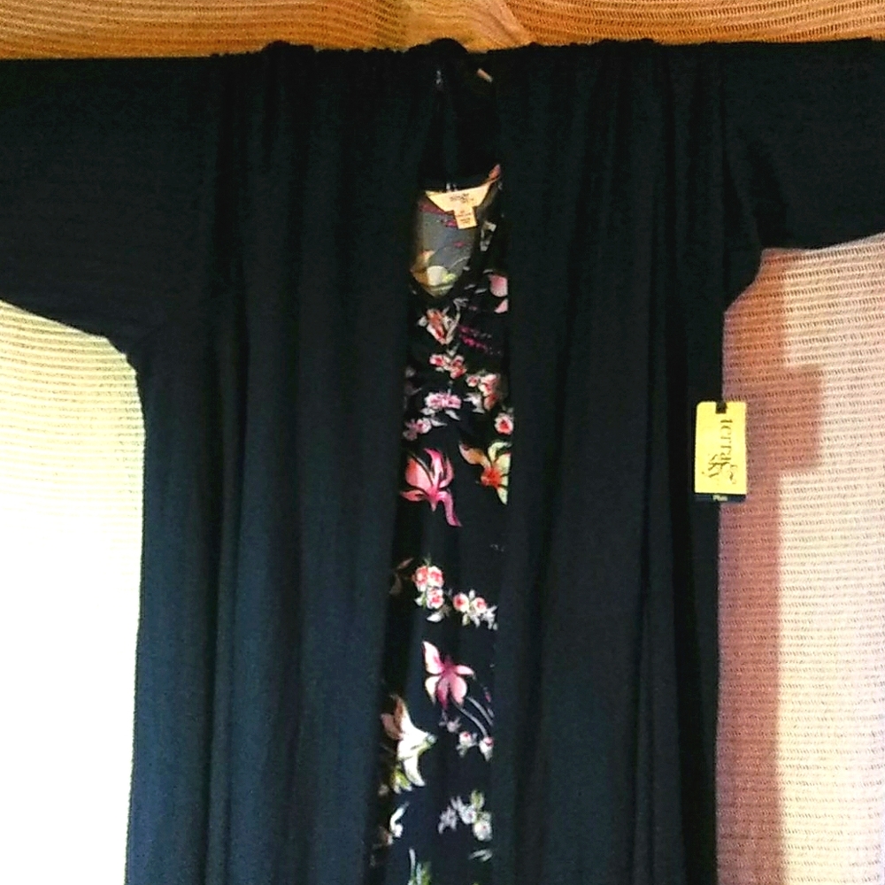 Ladies plus top